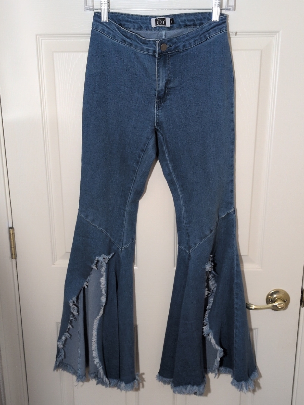 Women's Blue Distressed Open Front Flared Jeans Size Small.